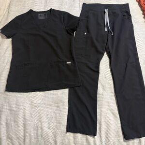 Figs Black Scrub Set - Small